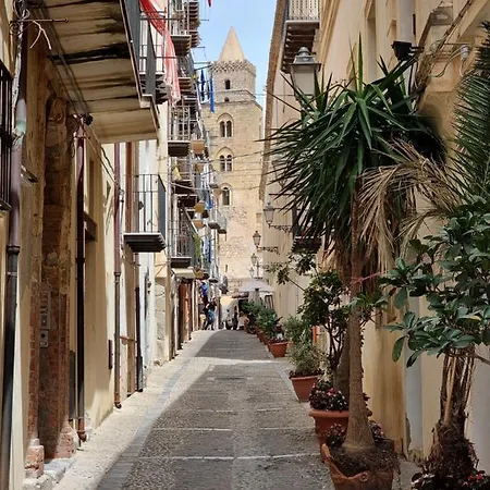 Mandralisca Holidays - Luxury Apartment